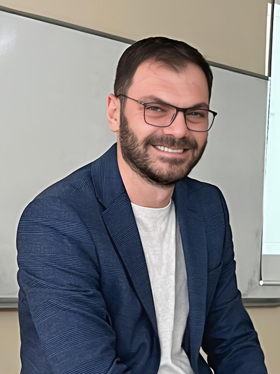 Doç. Dr. Mustafa Çiçekler